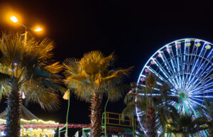 (‪Parko Paliatso Luna Park‬